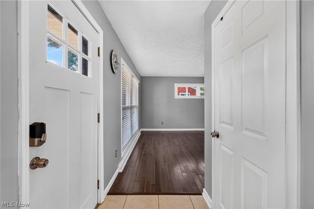 3321 Meadowwood Street NW, Massillon, OH 44646