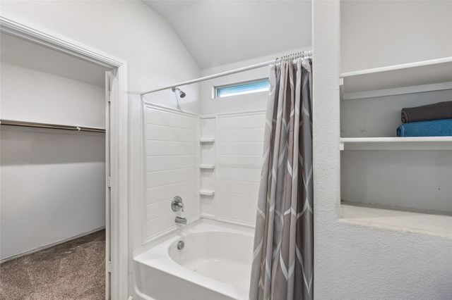 9705 Snowbell Lane, Fort Worth, TX 76036
