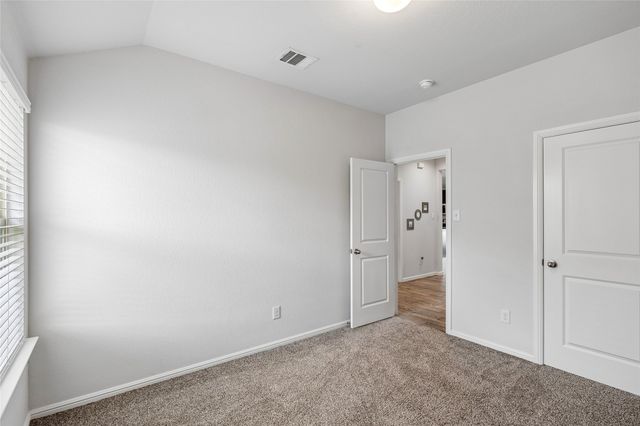 9705 Snowbell Lane, Fort Worth, TX 76036