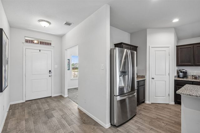 9705 Snowbell Lane, Fort Worth, TX 76036