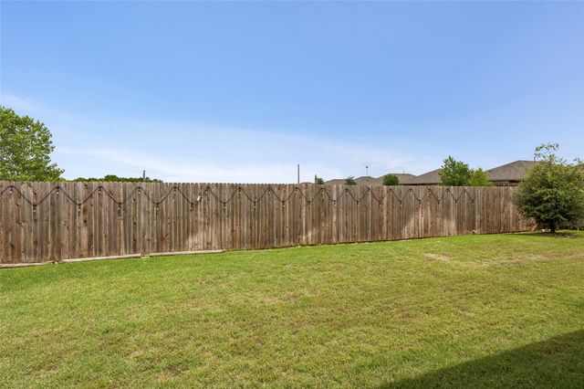 9705 Snowbell Lane, Fort Worth, TX 76036