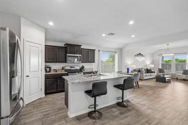 9705 Snowbell Lane, Fort Worth, TX 76036