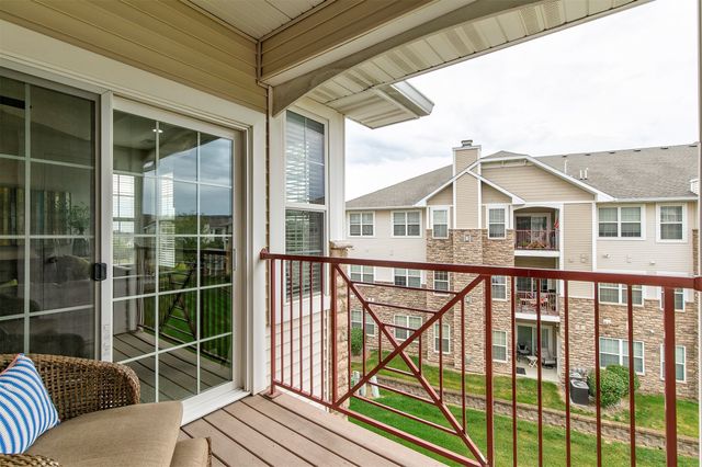 1333 SE University Avenue 303, Waukee, IA 50263