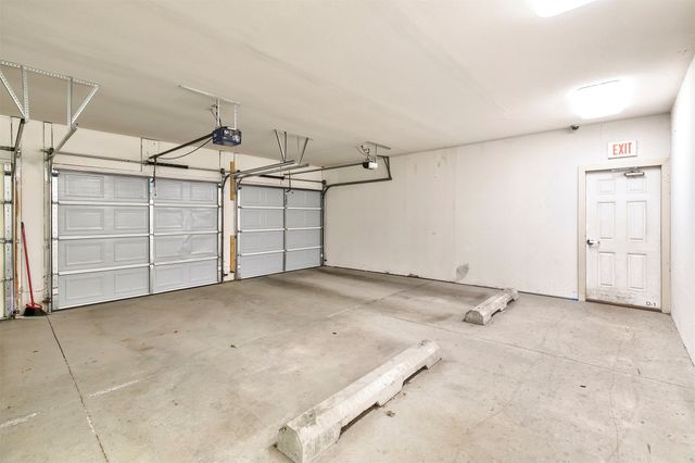 1333 SE University Avenue 303, Waukee, IA 50263