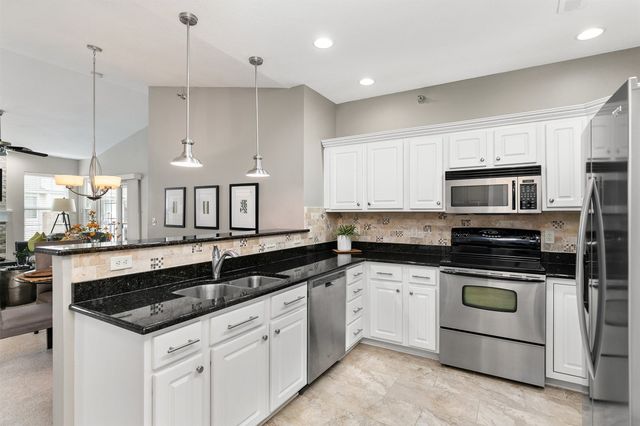 1333 SE University Avenue 303, Waukee, IA 50263