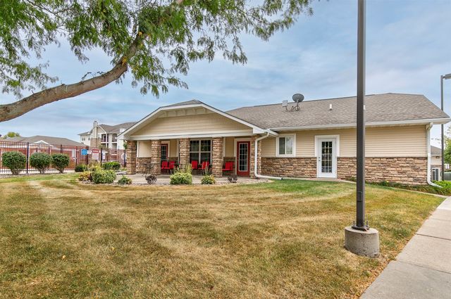 1333 SE University Avenue 303, Waukee, IA 50263