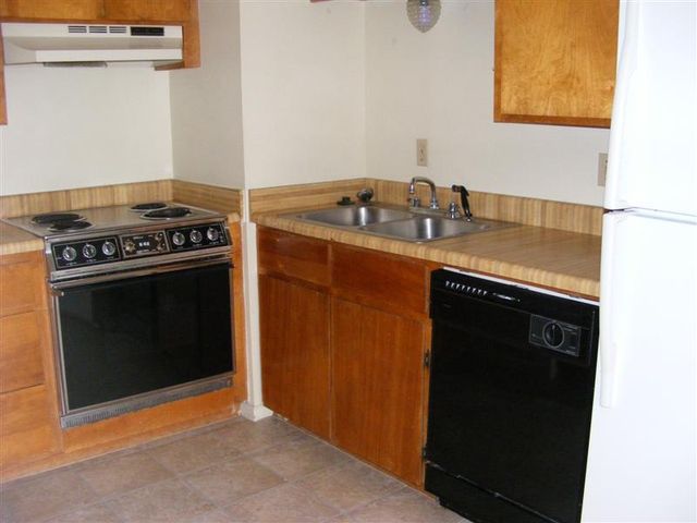 703 Yegua Street 4, Bryan, TX 77801