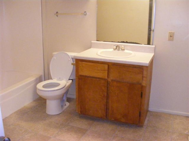 703 Yegua Street 4, Bryan, TX 77801