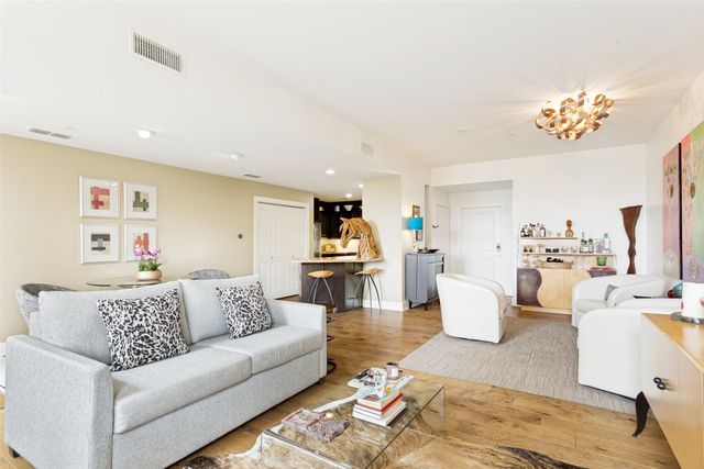 411 W 7th Street 305, Fort Worth, TX 76102