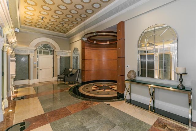411 W 7th Street 305, Fort Worth, TX 76102