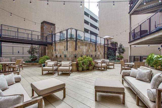 411 W 7th Street 305, Fort Worth, TX 76102