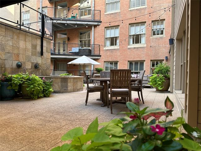 411 W 7th Street 305, Fort Worth, TX 76102