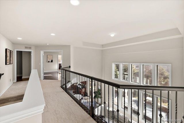 3890 Macaw Drive, Troy, MI 48083