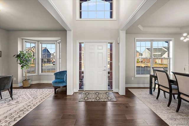 3890 Macaw Drive, Troy, MI 48083