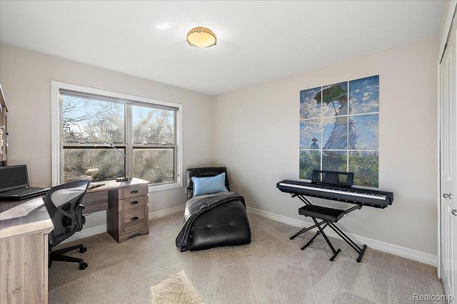 3890 Macaw Drive, Troy, MI 48083