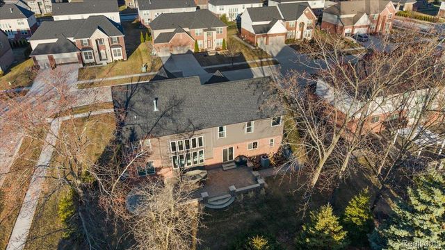 3890 Macaw Drive, Troy, MI 48083