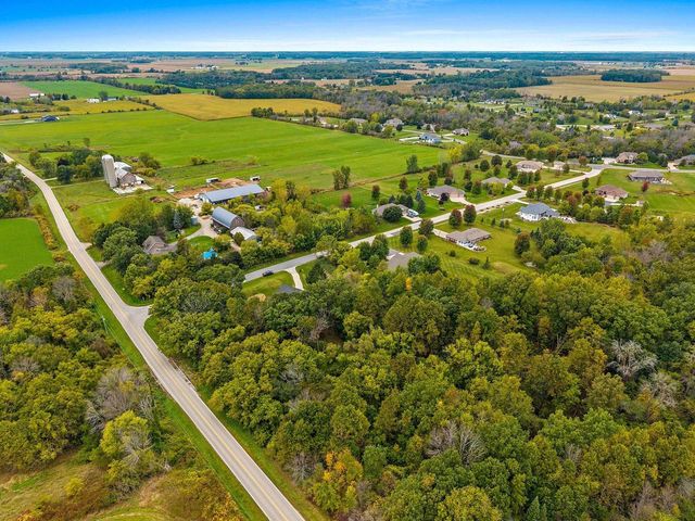 2695 Whitegate Trail, De Pere, WI 54115