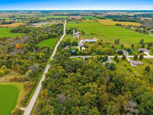 2695 Whitegate Trail, De Pere, WI 54115