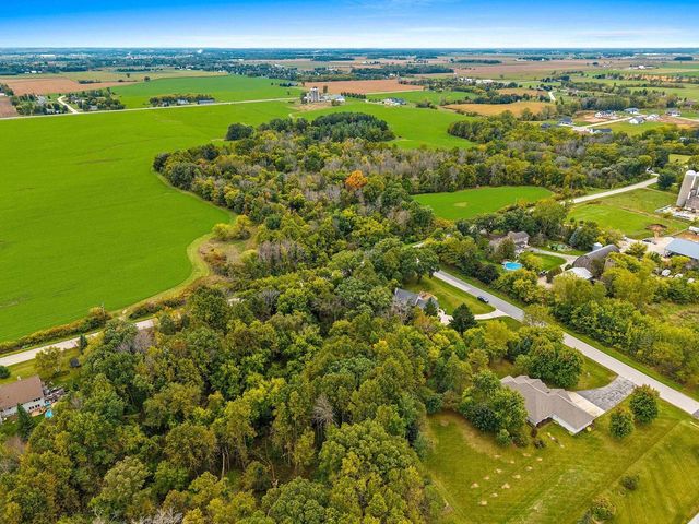 2695 Whitegate Trail, De Pere, WI 54115