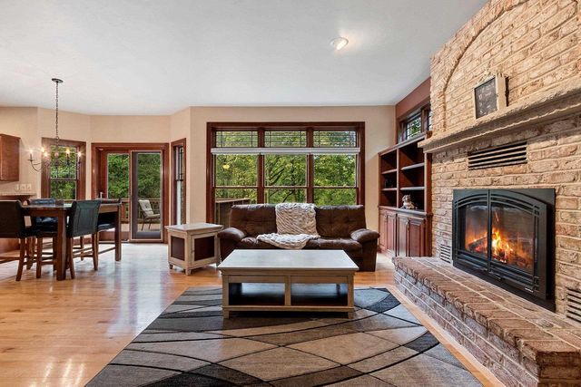 2695 Whitegate Trail, De Pere, WI 54115