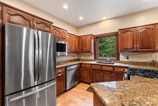 2695 Whitegate Trail, De Pere, WI 54115