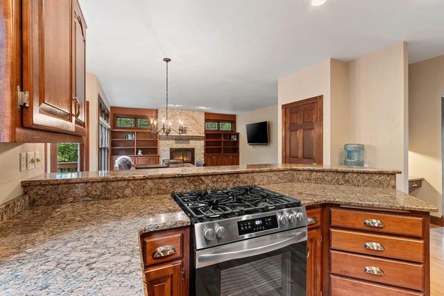 2695 Whitegate Trail, De Pere, WI 54115