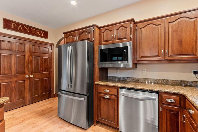 2695 Whitegate Trail, De Pere, WI 54115