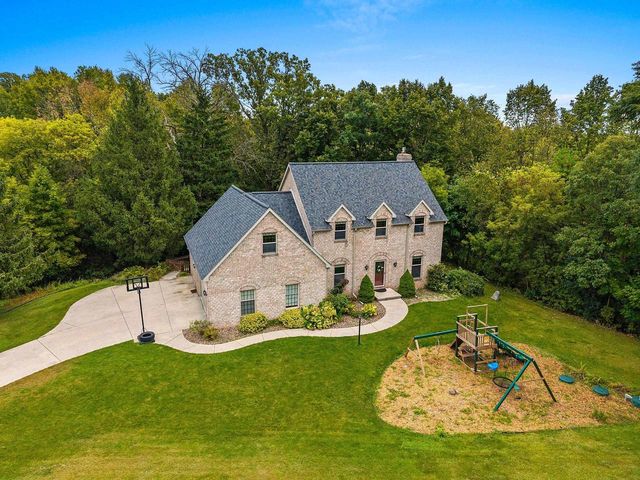 2695 Whitegate Trail, De Pere, WI 54115