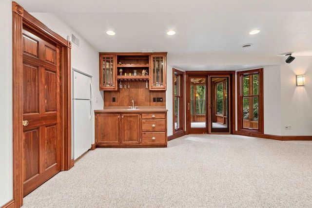 2695 Whitegate Trail, De Pere, WI 54115