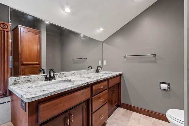 2695 Whitegate Trail, De Pere, WI 54115