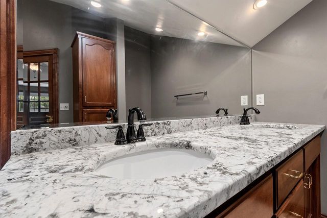 2695 Whitegate Trail, De Pere, WI 54115
