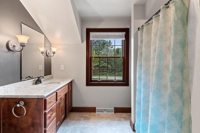 2695 Whitegate Trail, De Pere, WI 54115