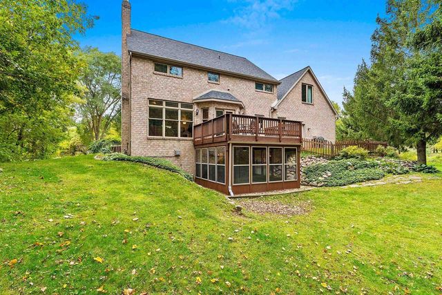 2695 Whitegate Trail, De Pere, WI 54115