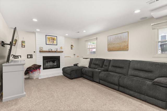 2409 Ruth Fitzgerald Drive, Plainfield, IL 60586