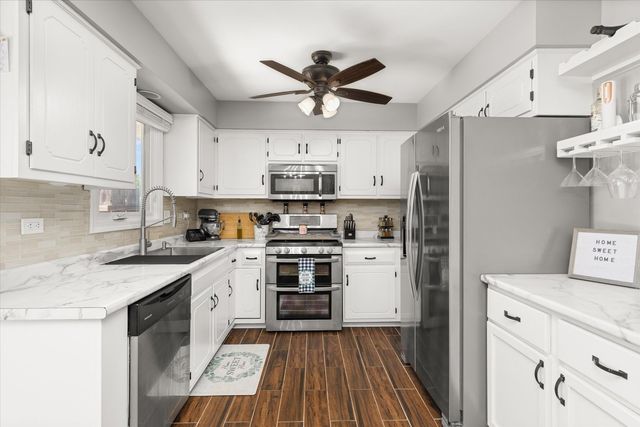 2409 Ruth Fitzgerald Drive, Plainfield, IL 60586