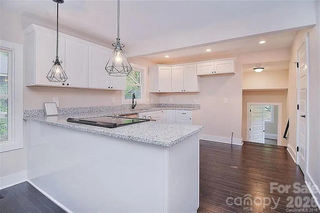 3100 Avalon Avenue, Charlotte, NC 28208