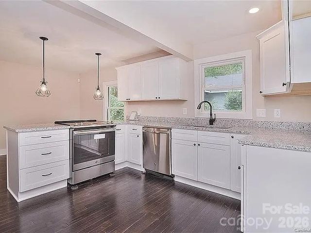 3100 Avalon Avenue, Charlotte, NC 28208