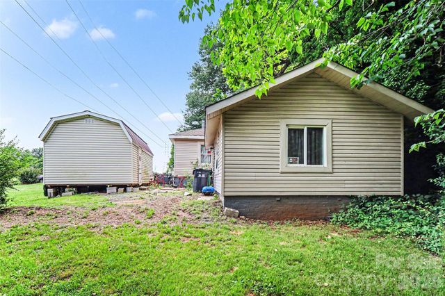 3100 Avalon Avenue, Charlotte, NC 28208