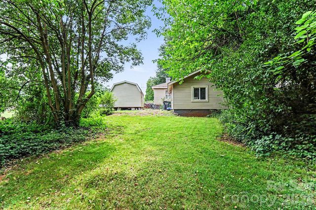 3100 Avalon Avenue, Charlotte, NC 28208
