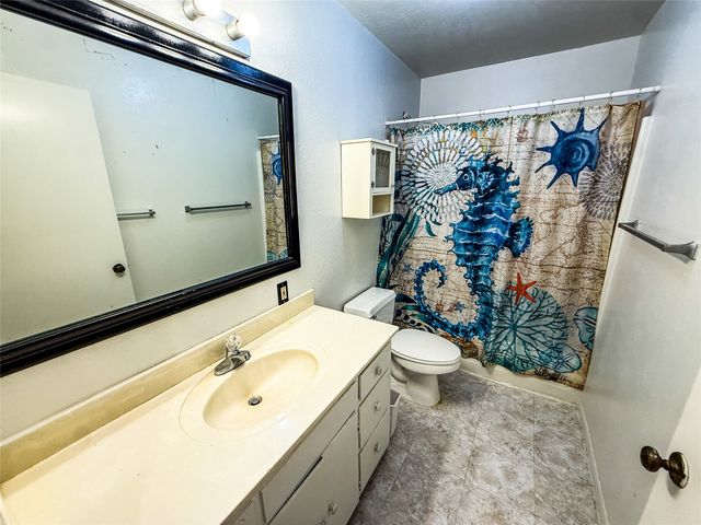 6219 KLEIN, Sanger, TX 76266