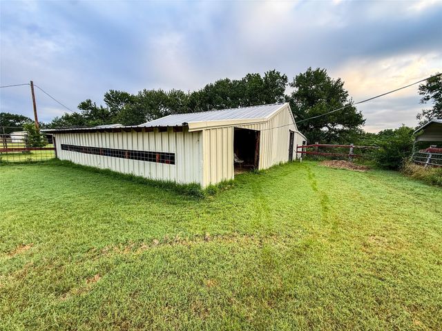 6219 KLEIN, Sanger, TX 76266