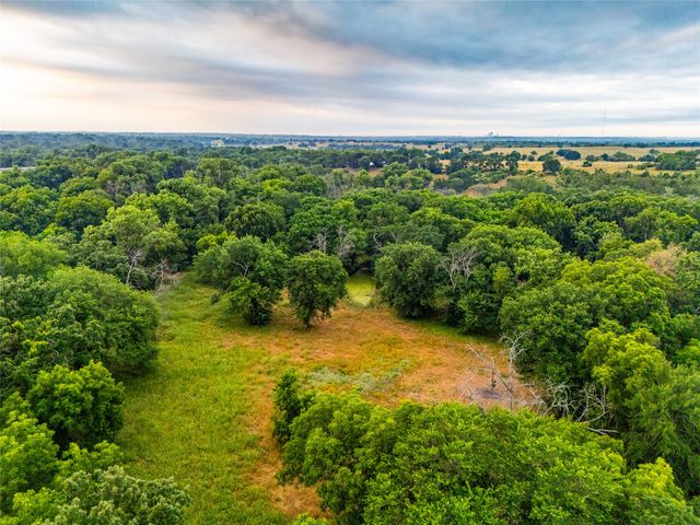 6219 KLEIN, Sanger, TX 76266