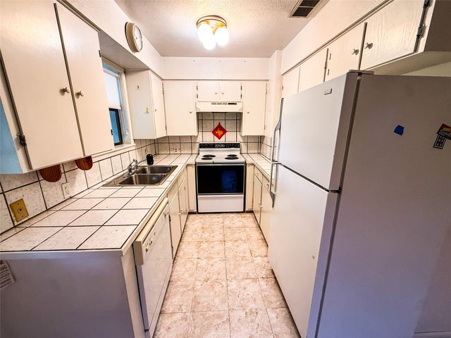 6219 KLEIN, Sanger, TX 76266