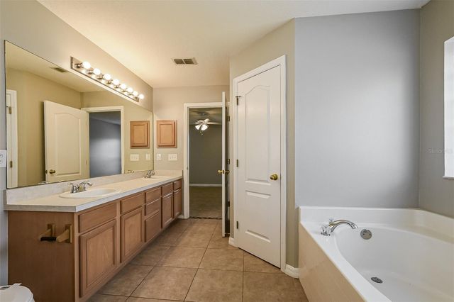 2091 FAWN MEADOW CIRCLE, St Cloud, FL 34772