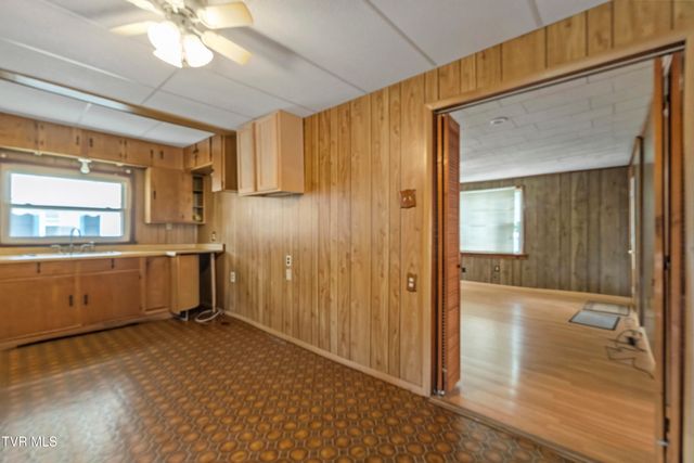 324 Royal Street, Greeneville, TN 37745