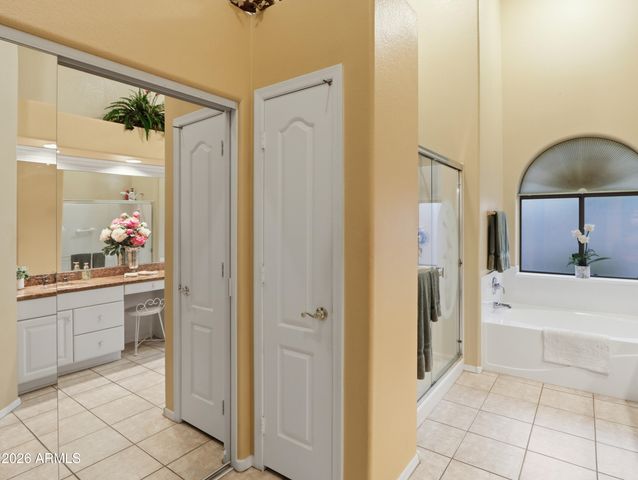 3869 E WASHINGTON Court, Gilbert, AZ 85234