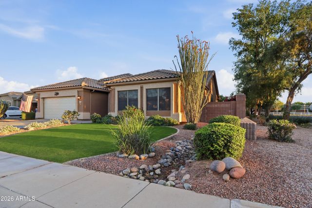 3869 E WASHINGTON Court, Gilbert, AZ 85234