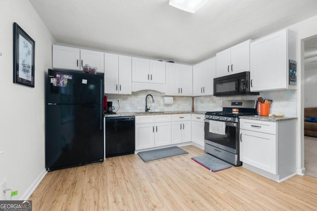 245 Amanda Court, Stockbridge, GA 30281