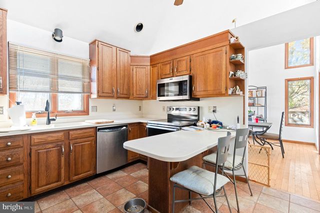 285 PINE COVE CT, Lehighton, PA 18235