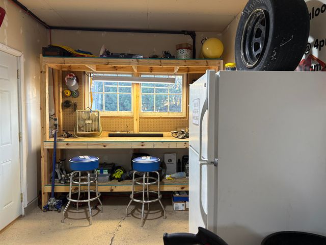 2 Greenway, Minot, ND 58703